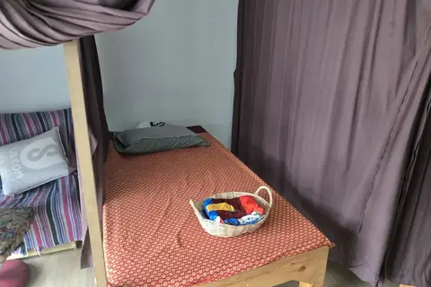 A&A Massage: treatment room