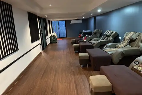 Hong Massage: main photo on Google Maps